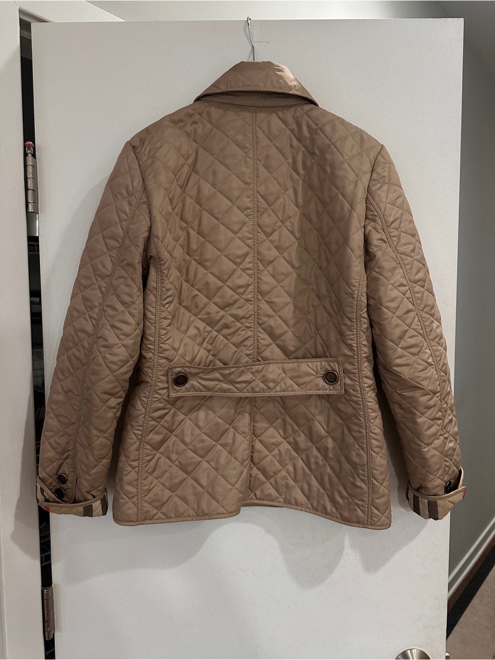Burberry Quilted Tan Button-Front Jacket - Picture 4 of 8